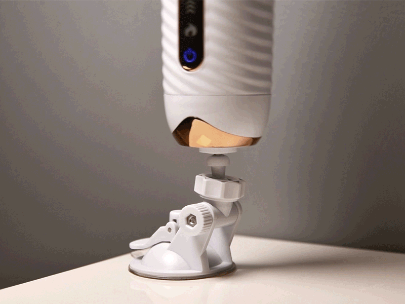 Dương vật giả 10.gif